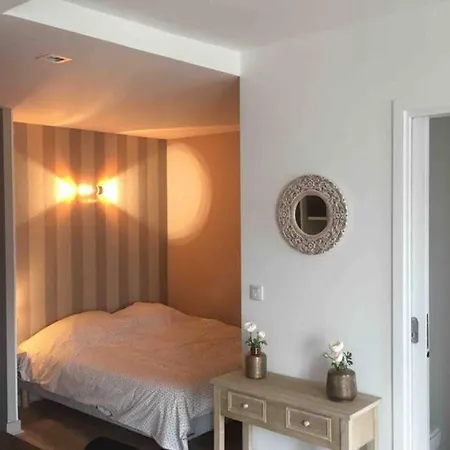 Studio Cosy Et Raffine En Hypercentre Reims Exterior photo